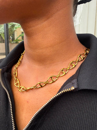 Jazlyn Gold Anchor link Chain Necklace