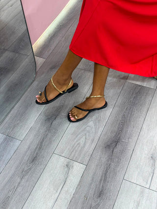 Misa Flat Sandal - Black