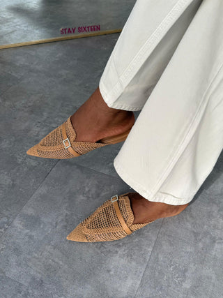 Hasiat Halfshoe Flats - Brown