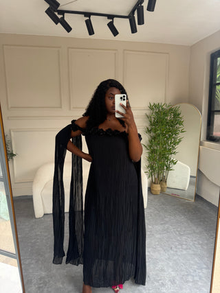 Daisy Black Off-Shoulder Dress