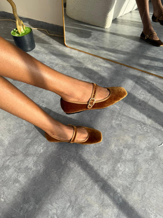 PP18 brown flat shoes