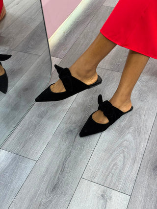 Benita Black Halfshoe flats