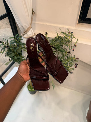 Manuela Maroon Wedge