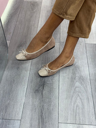 Lama Suede Flats - Nude
