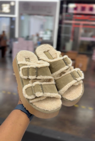 Yue Fluffy Platform Slides