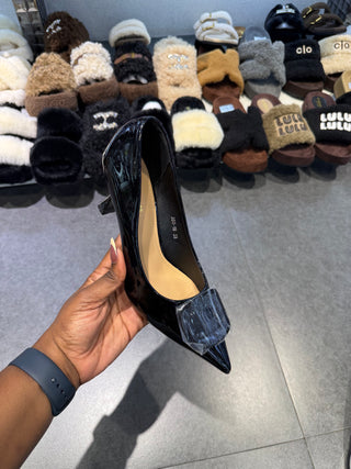 Maria Black Pumps (PRE ORDER)