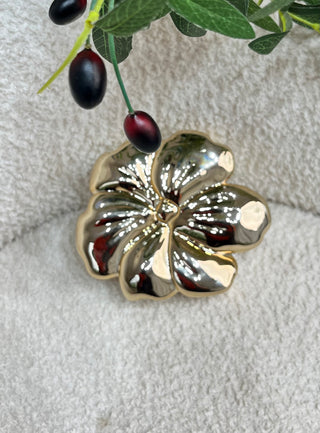 Kelsey Gold Flower-Shaped Clutch
