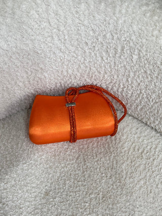 Kathryn Orange Clutch (PLEASE READ THE DESCRIPTION ‼️‼️)