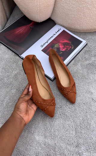 Lady Amarinta brown suede flat shoes