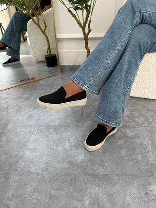 Kell Black Slip-on Sneaker
