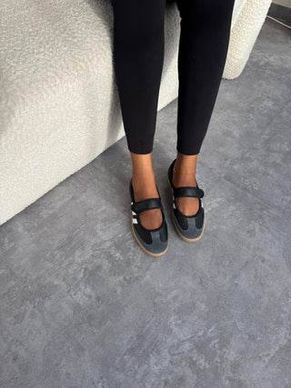 Gloria Samba Jane Shoes - Black