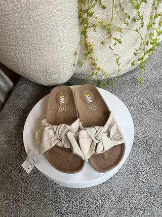 Cookie beige slides
